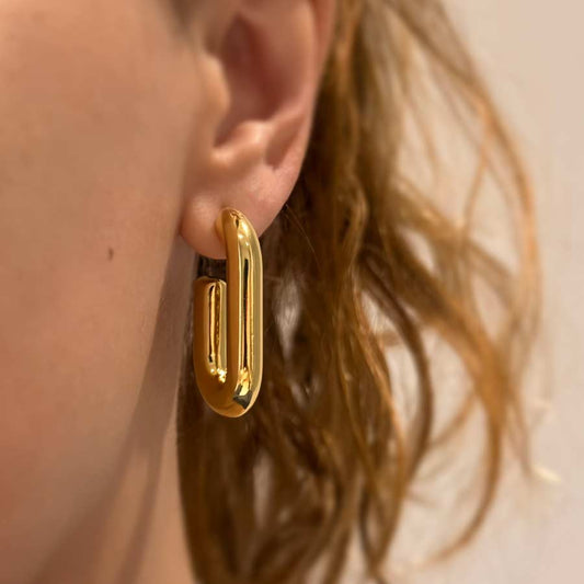 Aretes gruesos tipo U estilo minimal chic