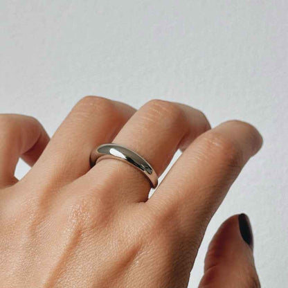 Anillo Clásico Plateado