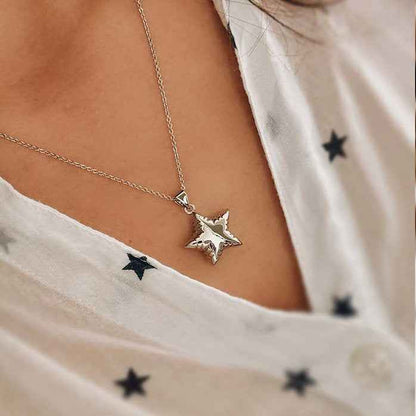 Collar Estrella Globo Plateada