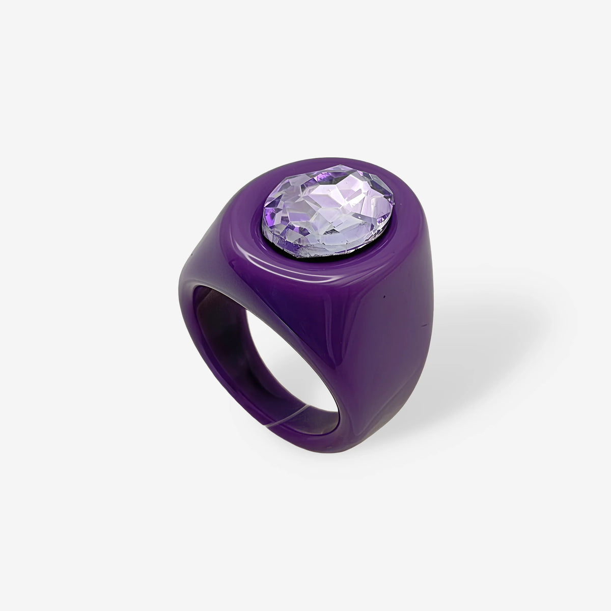 Anillo Retro Color morado de resina con cristal facetado central