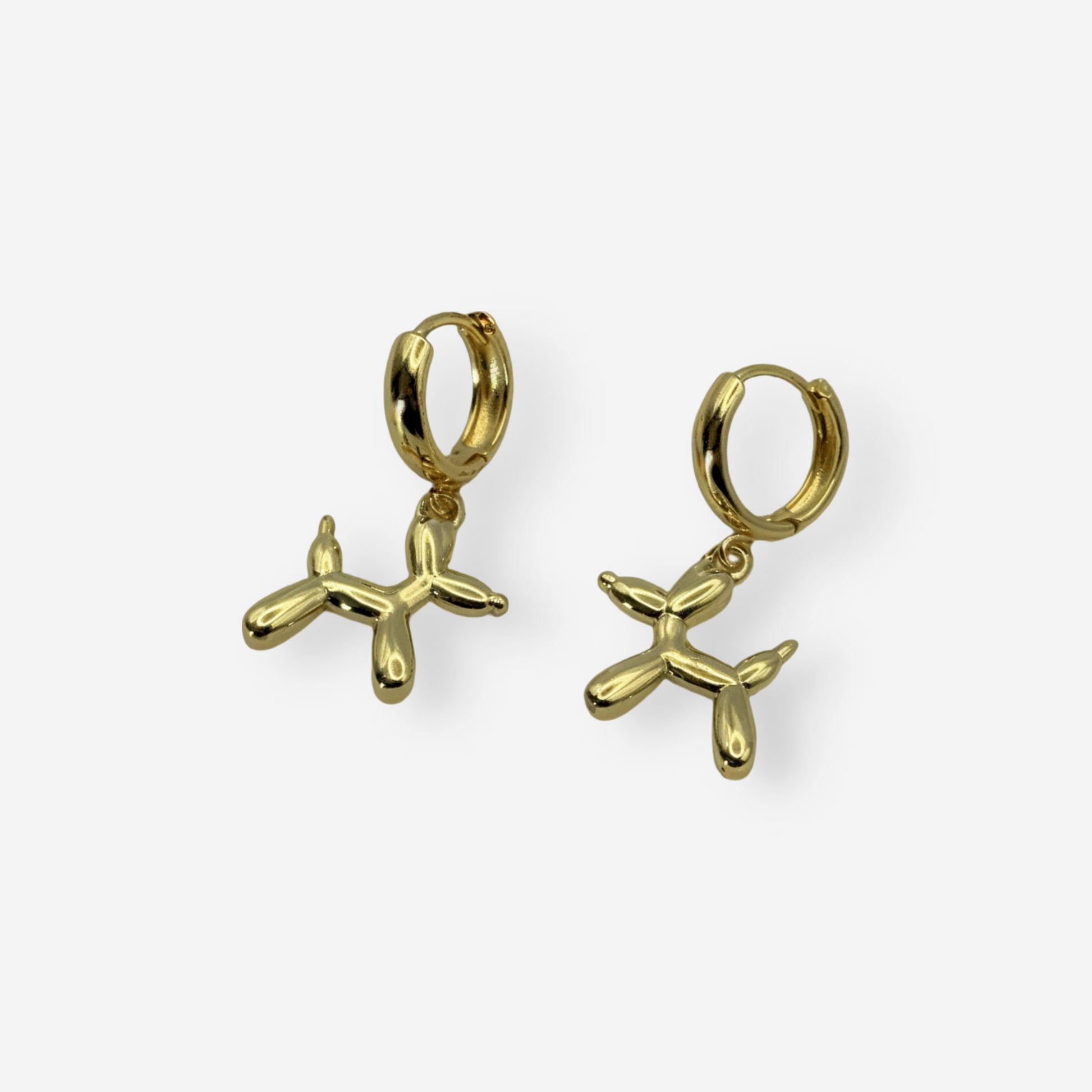 Aretes dorados aesthetic con balloon dog