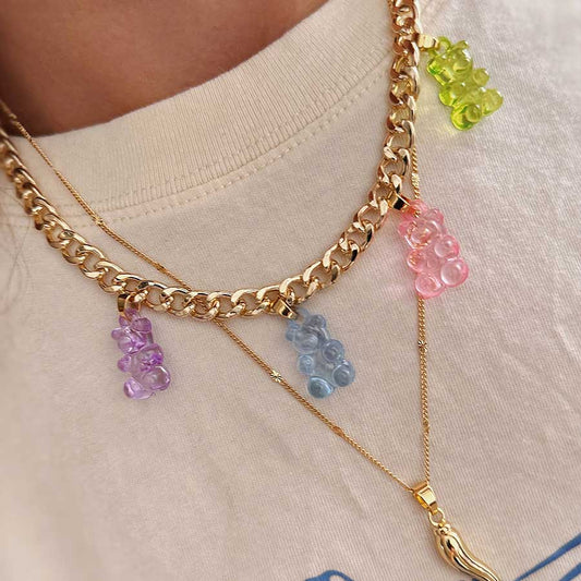 Cadena cubana gruesa con cinco ositos de colores en material acrílico