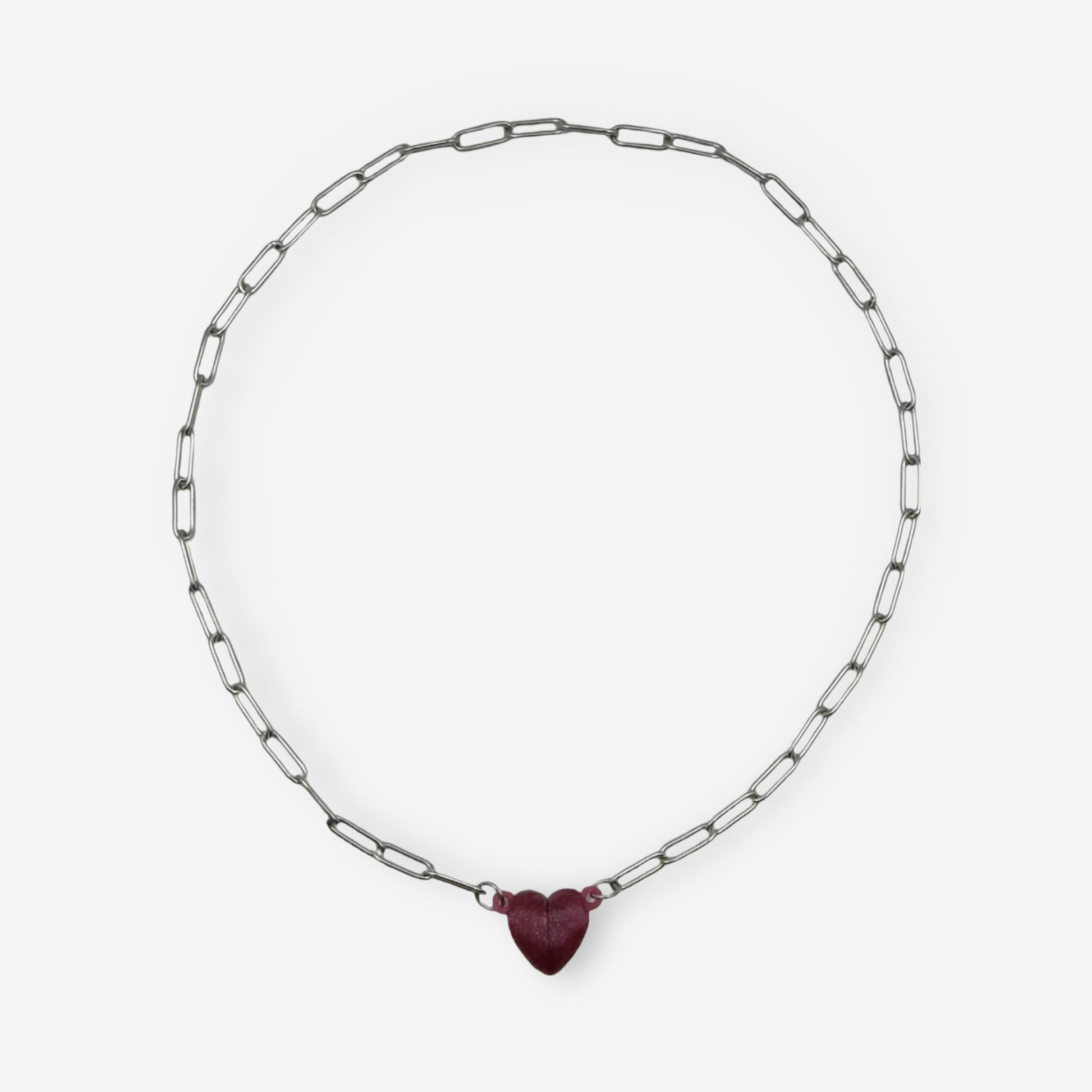 Collar Cierre de Corazón vino glitter broche magnético cadena plateada 45 cm bisutería contemporánea
