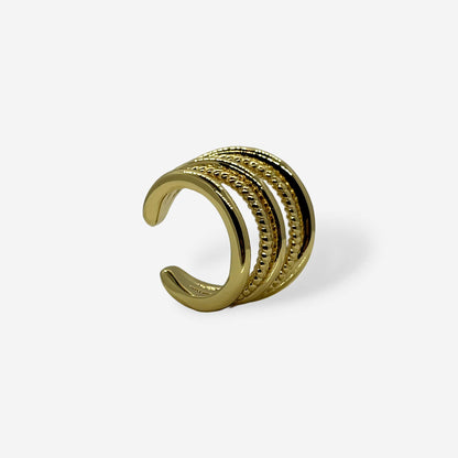 Earcuff dorado con 5 lineas en aumento