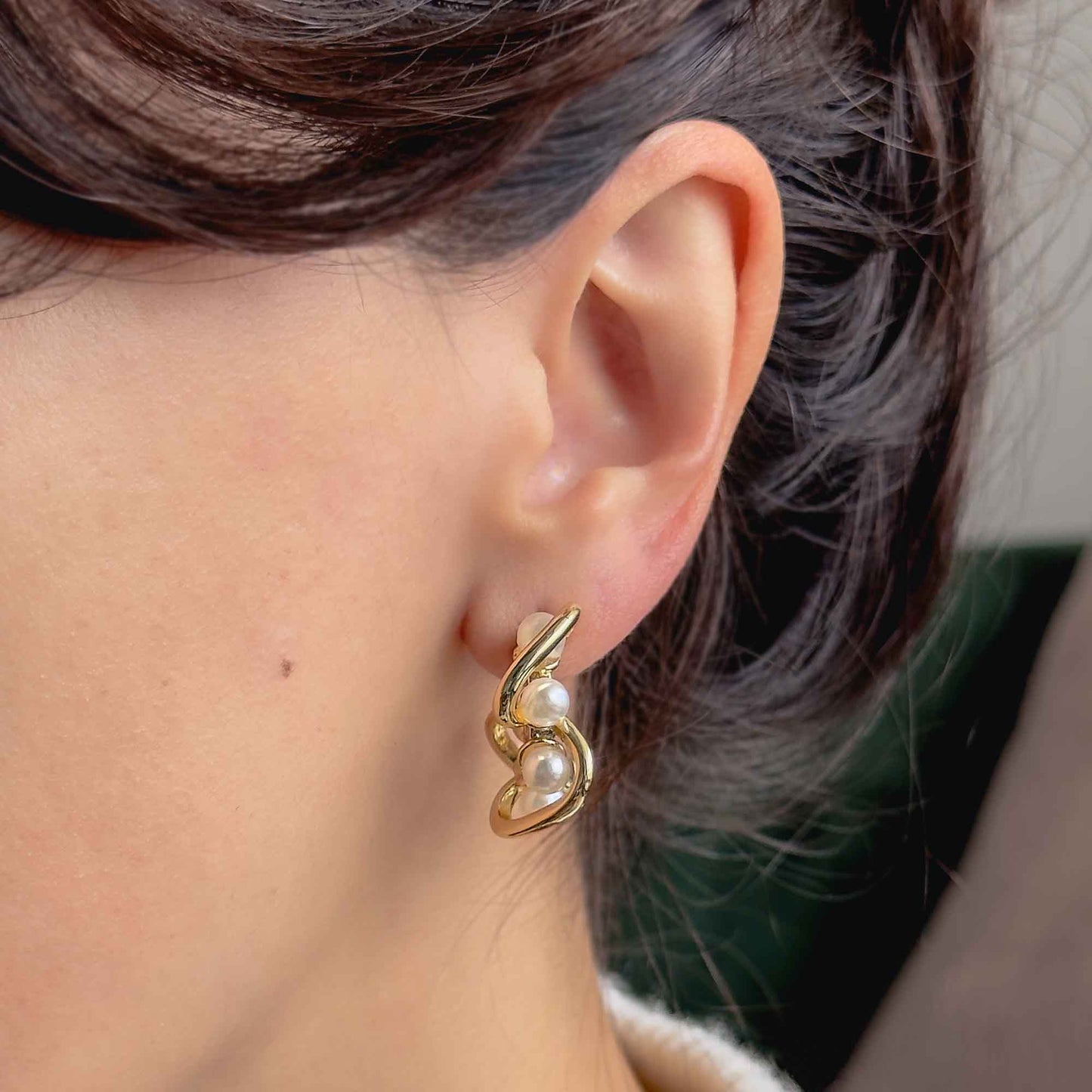 Topos largos dorados con perlas artificiales