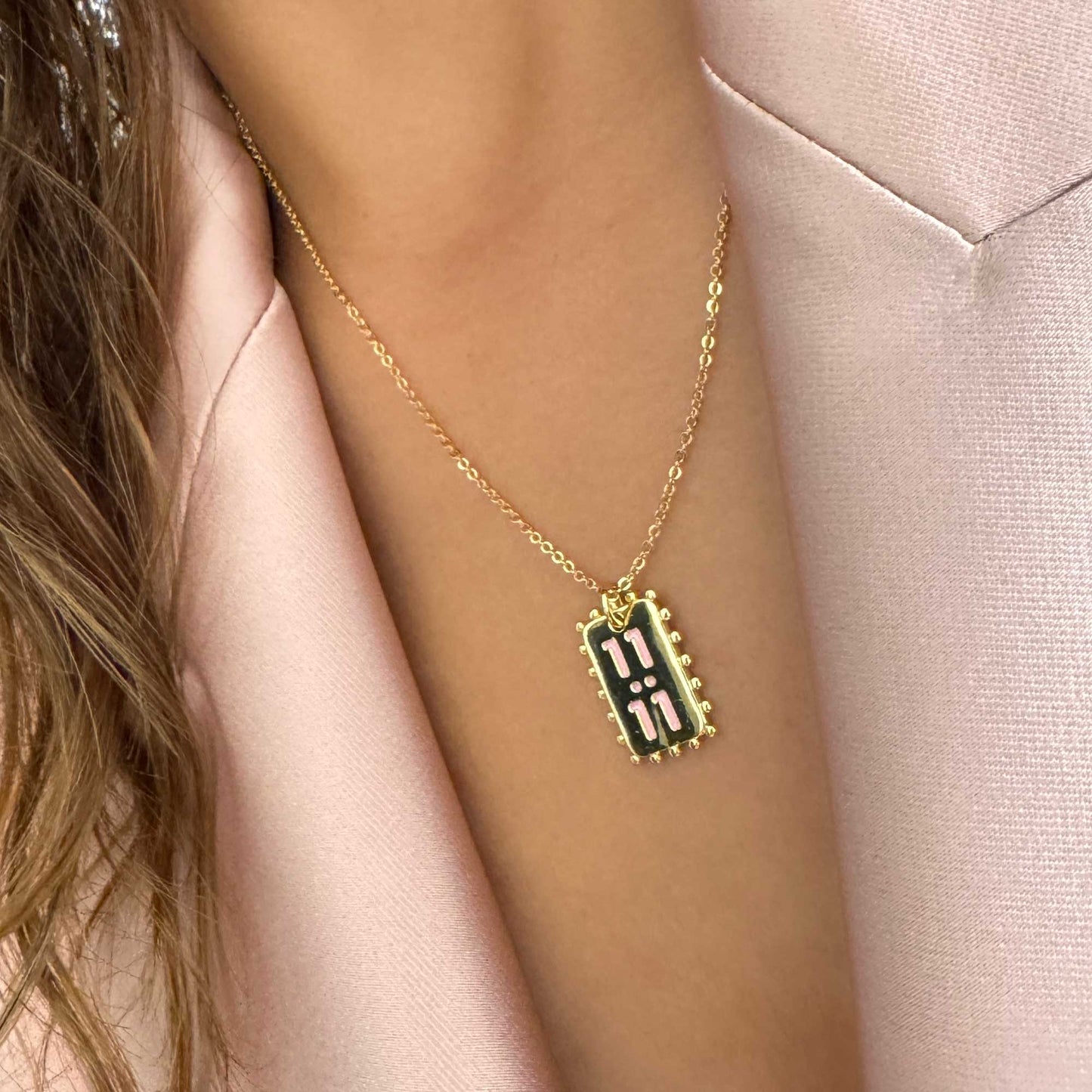 Collar 11:11 con cadena dorada