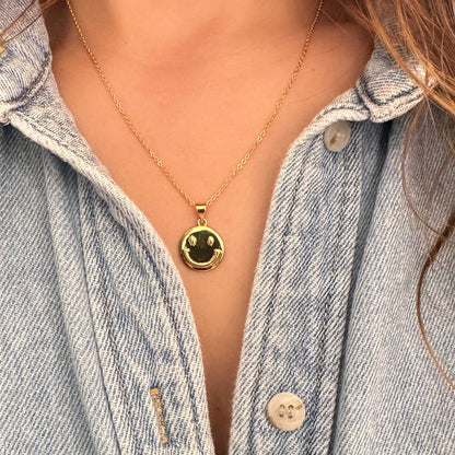 Collar Smiley Dorado