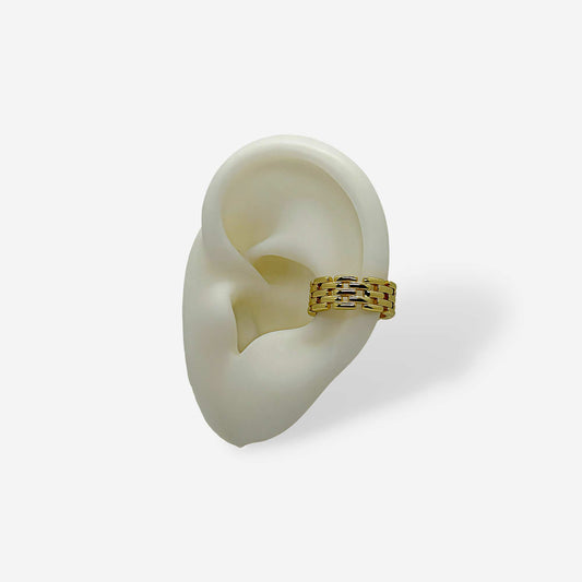 earcuff minimalista con diseño de cadena dorada
