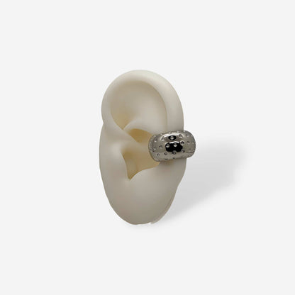Earcuff plateado con puntos de circonia blanca